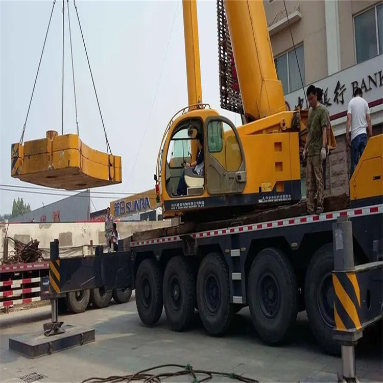 温县当地吊车出租|机器吊装|75吨|工厂搬迁服务